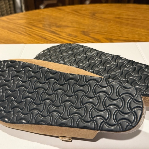 Clogg’s US Sherpa Clogs • Khaki • Men’s 9.5/Women’s 11 - Picture 4 of 4